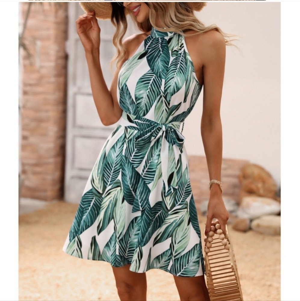NWOT Tropical Leaf Halter Neck Belted Mini Dress